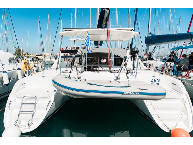 Book yachts online - catamaran - Lagoon 380 S2 - Zen (A/C-Generator) (Rebuilt 2019) - rent