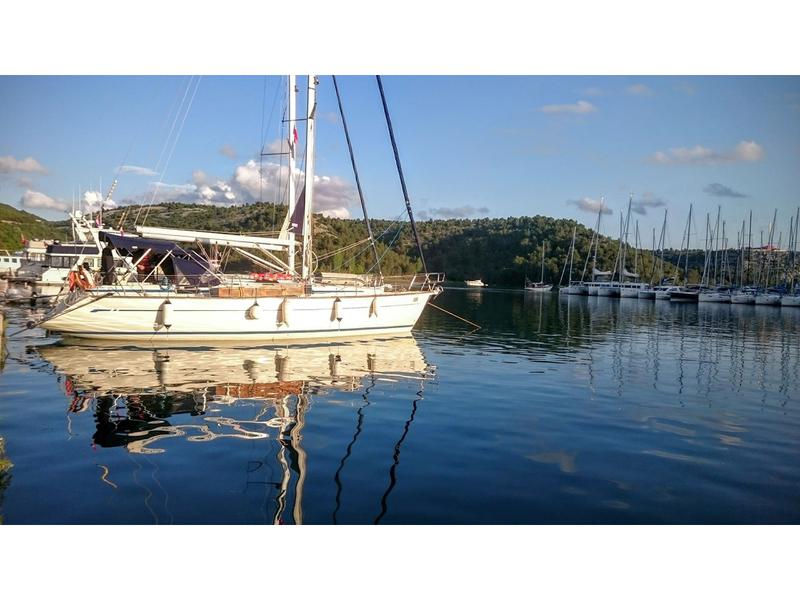 Book yachts online - sailboat - Bavaria 42 - AS II - rent