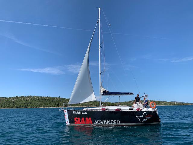 Book yachts online - sailboat - Janmor 32 - Krajan Slam - rent