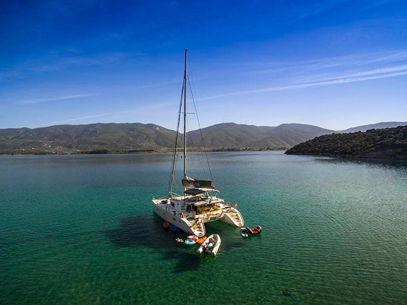 Book yachts online - catamaran - Lagoon 500 - Elvira - rent