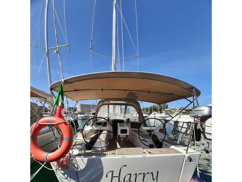 Book yachts online - sailboat - Dufour 360 Grand Large - Harry - rent