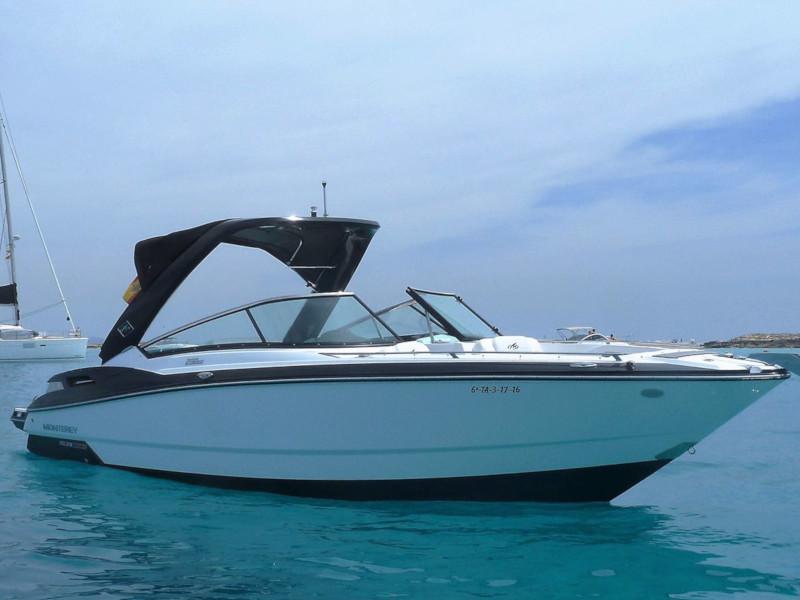 Book yachts online - motorboat - Monterey 298 SS - DREAMING IBIZA - rent