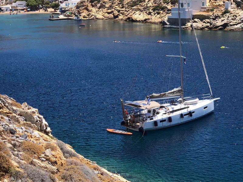 Book yachts online - sailboat - Sun Odyssey 410 ( INVENTER ) - Aquaholic ( inverter-solar panels ) - rent