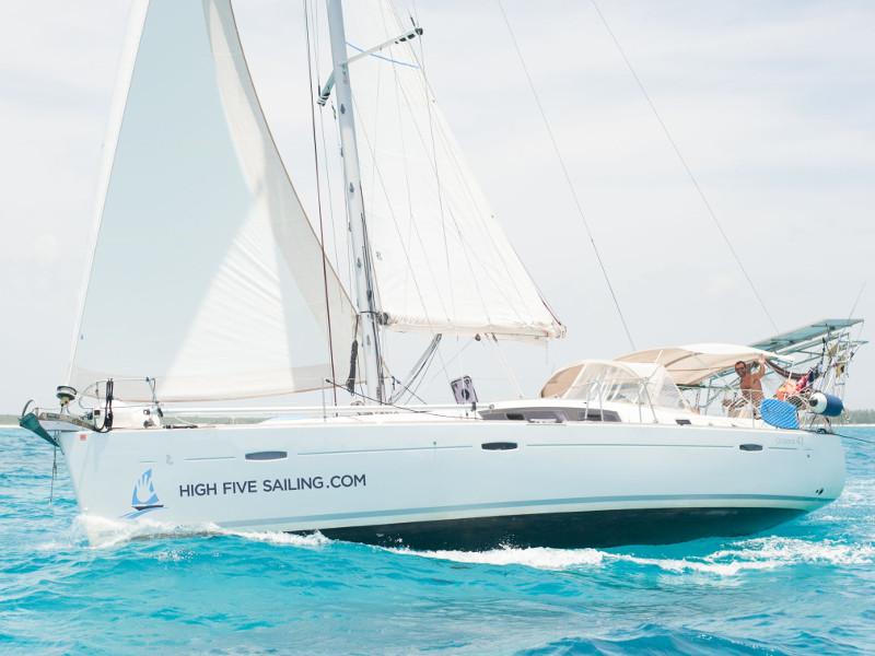 Book yachts online - sailboat - Oceanis 43 - High Five - rent