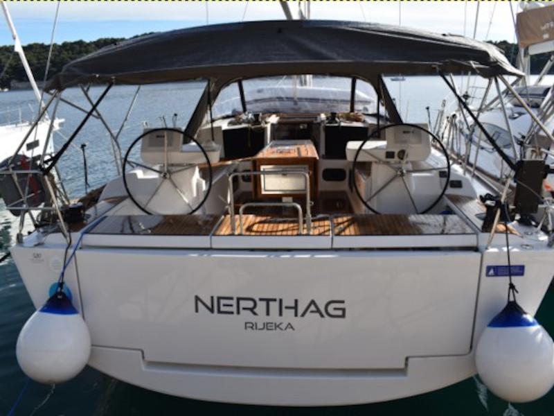 Book yachts online - sailboat - Dufour 520 Grand Large - Nerthag - rent