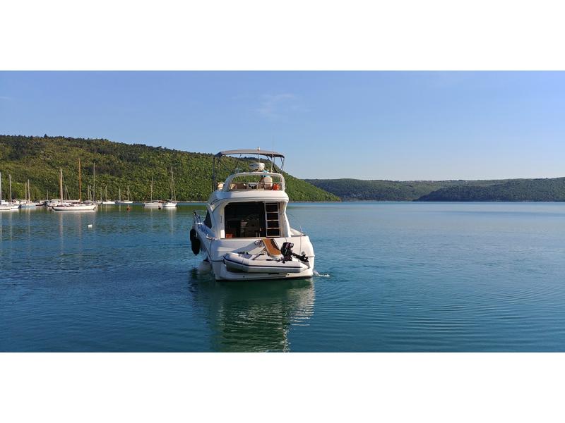 Book yachts online - motorboat - Antares 36 - Joia - rent