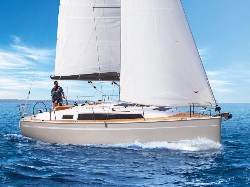 Book yachts online - sailboat - Bavaria 34 Cruiser - Free Spirit - rent