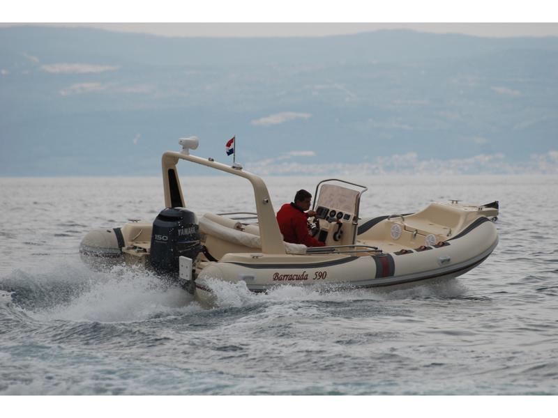 Book yachts online - motorboat - Barracuda - BARRACUDA 590 - rent