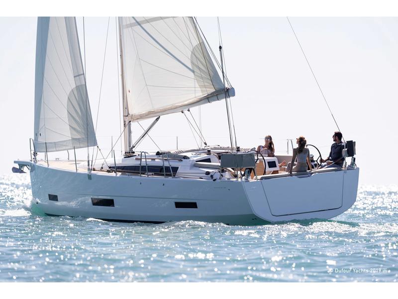 Book yachts online - sailboat - Dufour 390 Grand Large - Bellini - rent