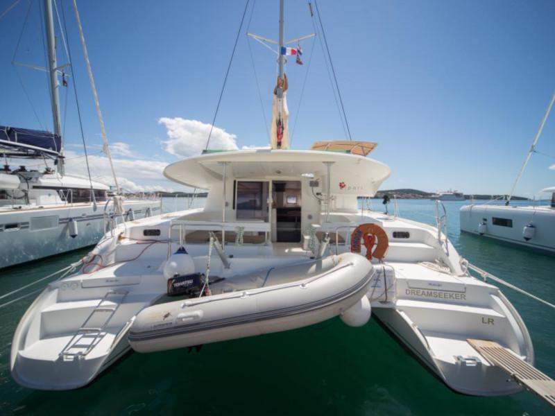 Book yachts online - catamaran - Lipari 41 - Dreamseeker - rent