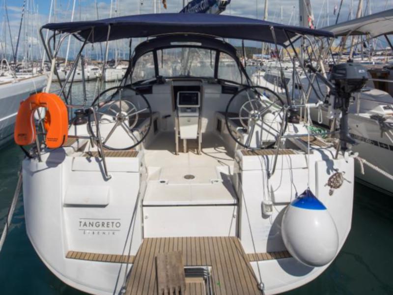 Book yachts online - sailboat - Sun Odyssey 439 - Tangreto - rent