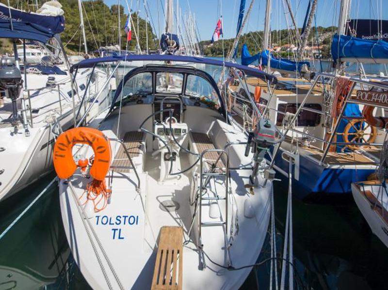 Book yachts online - sailboat - Harmony 34 - Tolstoi - rent