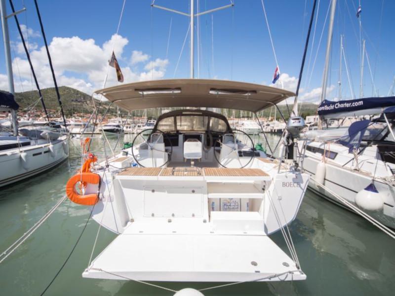 Book yachts online - sailboat - Dufour 460 Grand Large - Boece - rent