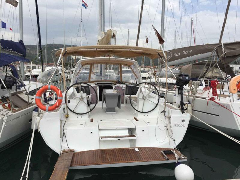 Book yachts online - sailboat - Oceanis 41.1 - Regor - rent