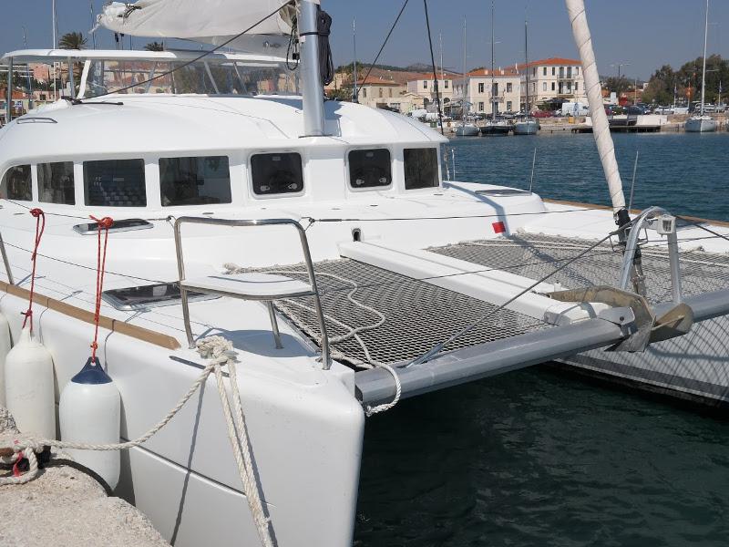 Book yachts online - catamaran - Lagoon 380 - My Elisabeth - rent