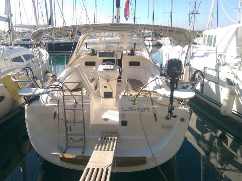 Book yachts online - sailboat - Elan 384 Impression - LISSA - rent