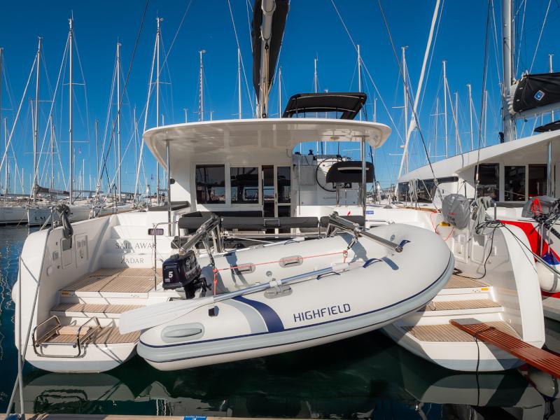 Book yachts online - catamaran - Lagoon 40 - Sail Away - rent