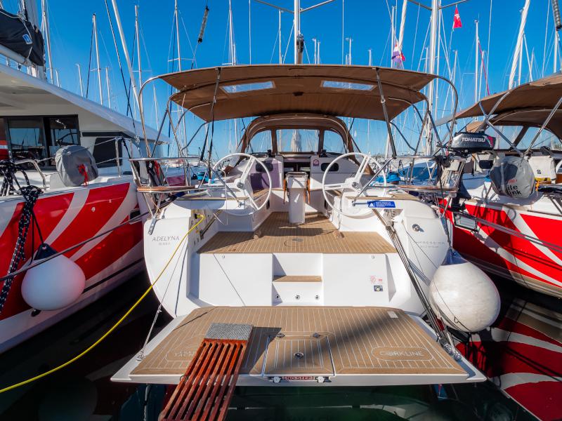 Book yachts online - sailboat - Elan 45 Impression - Adelyna - rent