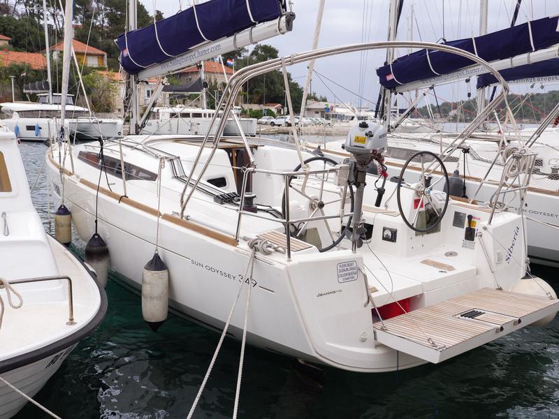 Book yachts online - sailboat - Sun Odyssey 349 - SIBERIA - rent