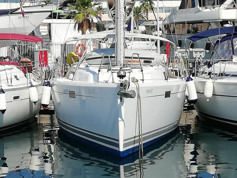 Book yachts online - sailboat - Hanse 385 - Amelie - rent