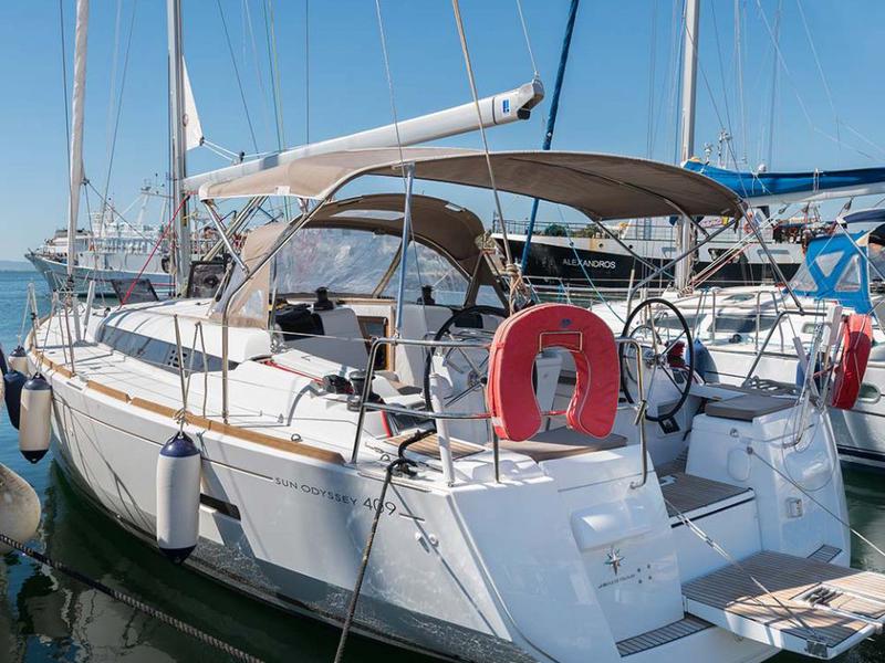 Book yachts online - sailboat - Sun Odyssey 409 - Calypso - rent