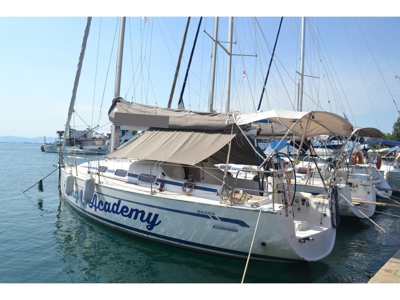 Book yachts online - sailboat - Bavaria 35 Match - NorthWind I - rent