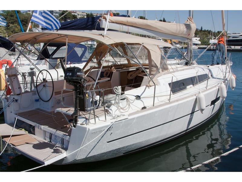 Book yachts online - sailboat - Dufour 382 Grand Large - Scirocco - rent