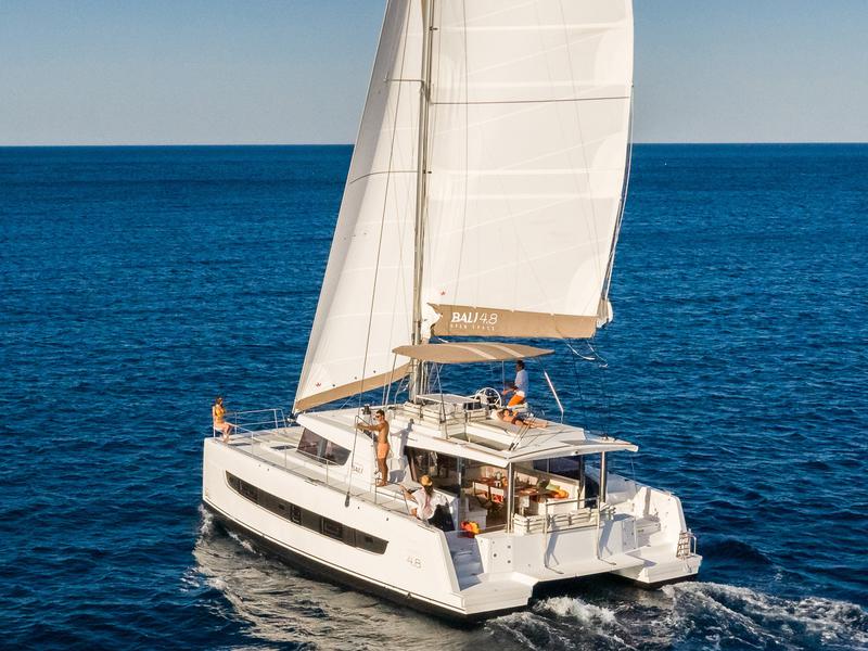 Book yachts online - catamaran - Bali 4.8 - Tatani - rent