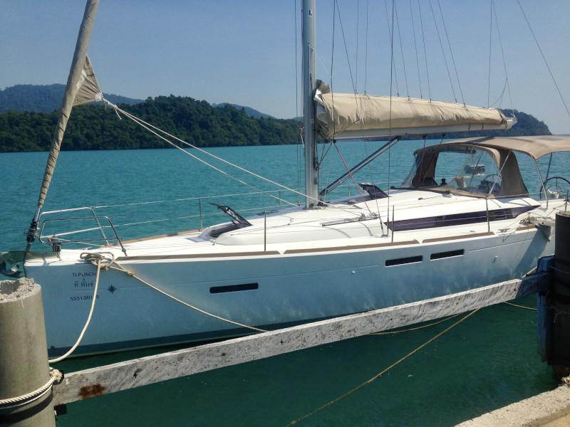 Book yachts online - sailboat - Jeanneau Sun Odyssey 409 - T-Punch - rent
