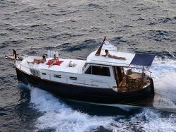 Book yachts online - motorboat - Menorquin 160 - Apetahi - rent