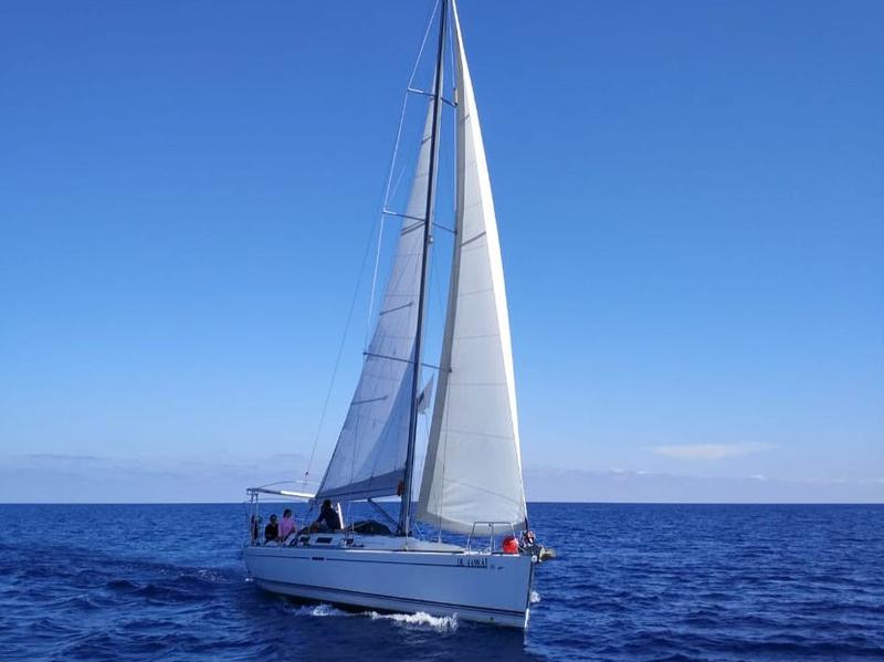 Book yachts online - sailboat - Dufour 44 - Sofia - rent