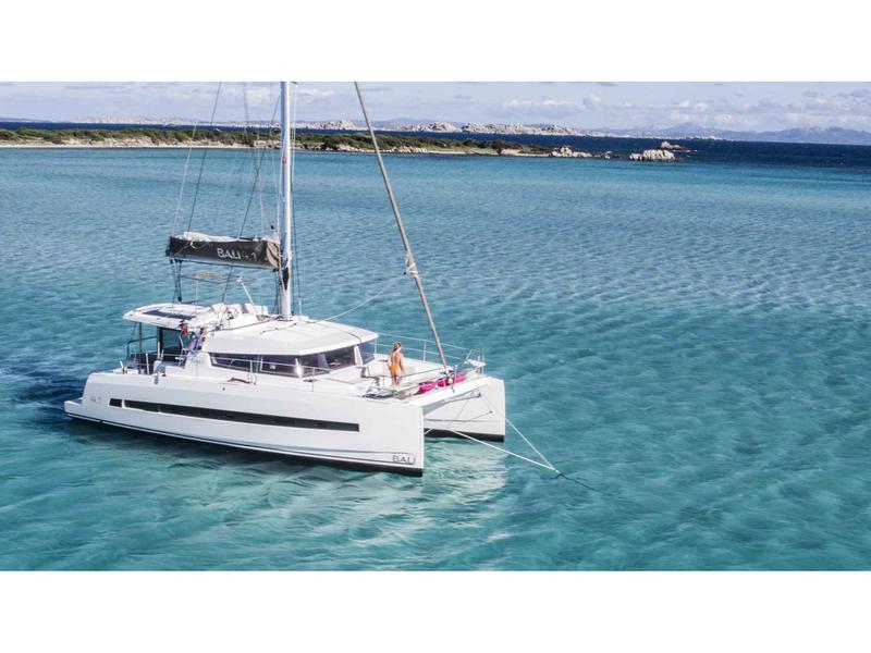 Book yachts online - catamaran - Bali 4.1 - Iris - rent