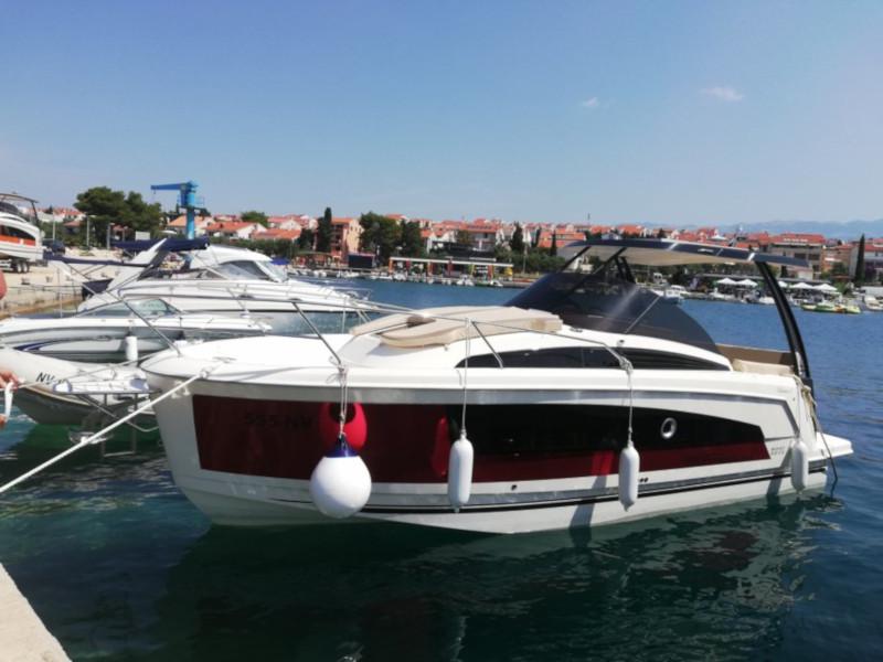 Book yachts online - motorboat - Balt 818 Titanium - Valentina 2 - rent
