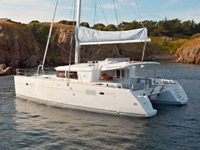 Book yachts online - catamaran - Lagoon 450 Flybridge - bruno too - rent