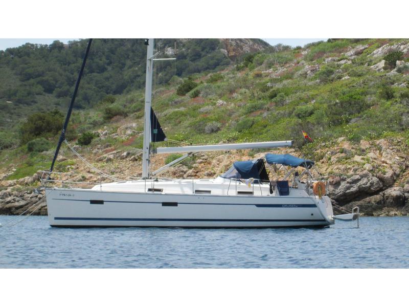 Book yachts online - sailboat - Bavaria Cruiser 36 - Baluma - rent