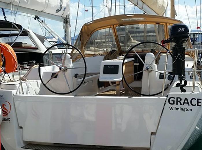 Book yachts online - sailboat - Dufour 450 GL - Grace - rent