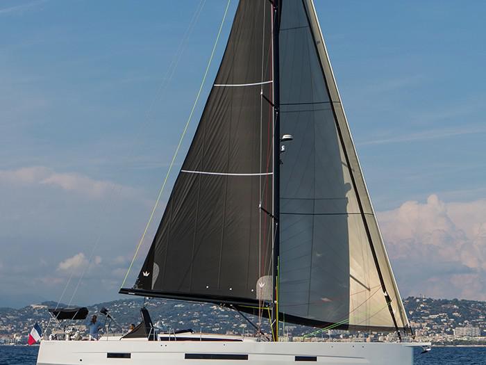 Book yachts online - sailboat - Dufour 63 Exclusive - Bahia Feliz V   - rent