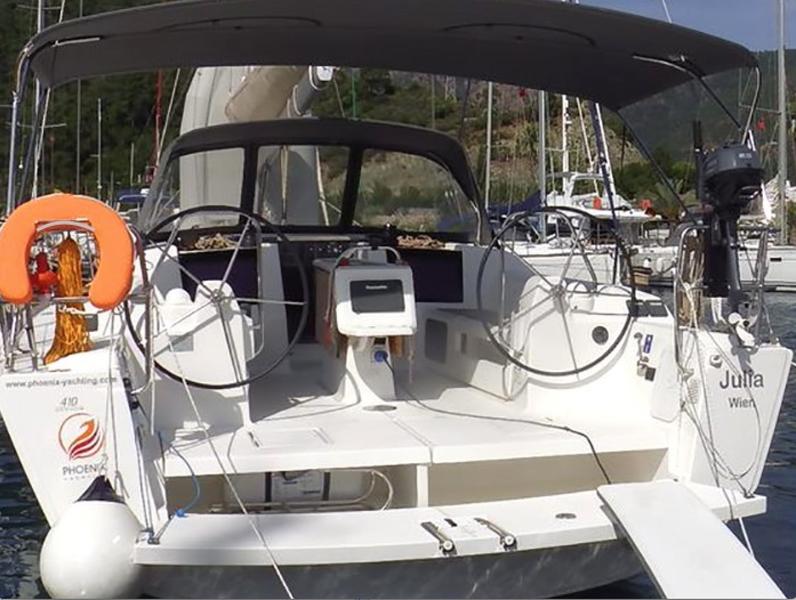 Book yachts online - sailboat - Dufour 410 Grand Large 6 - Julia - rent