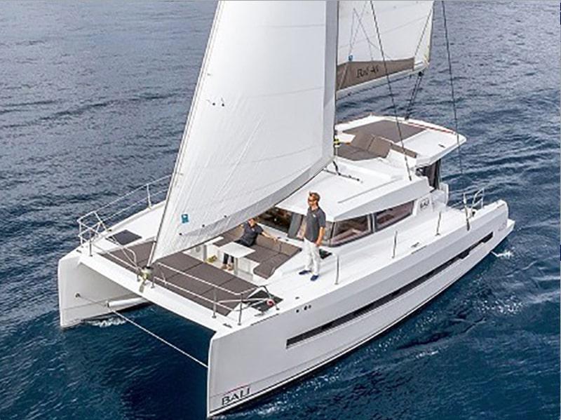Book yachts online - catamaran - Bali 4.1 - Helena - rent