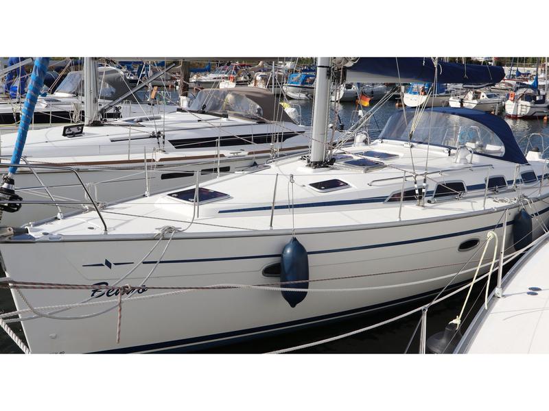 Book yachts online - sailboat - Bavaria Cruiser 40 - Benno - rent