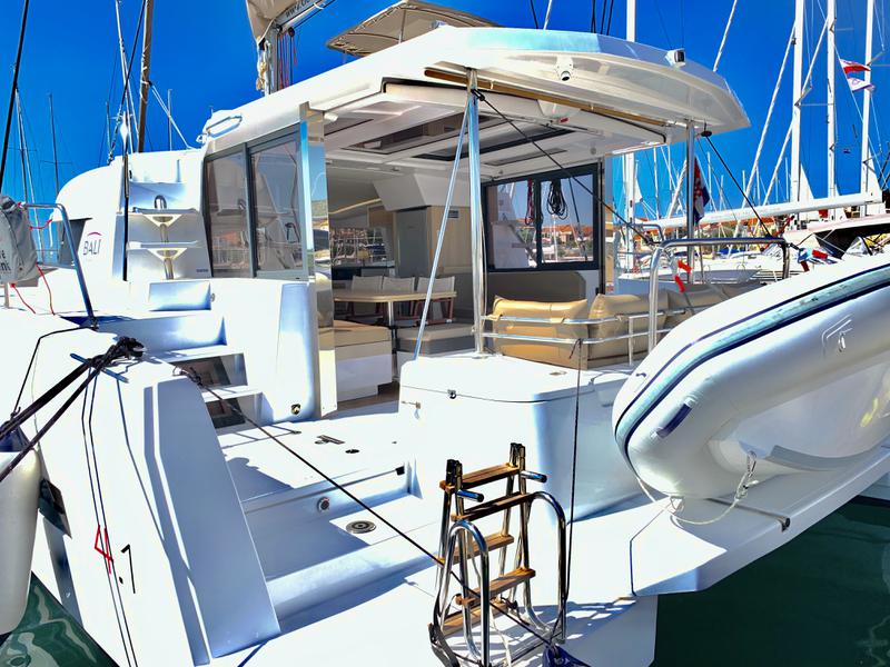 Book yachts online - catamaran - Bali 4.1 - TESTA - rent