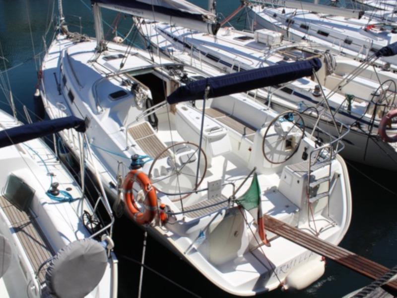 Book yachts online - sailboat - Cyclades 39.3 - Armilla - rent
