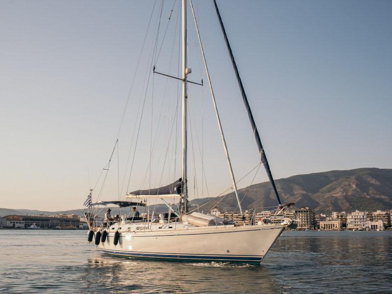 Book yachts online - sailboat - Beneteau 50 - Adonis - rent
