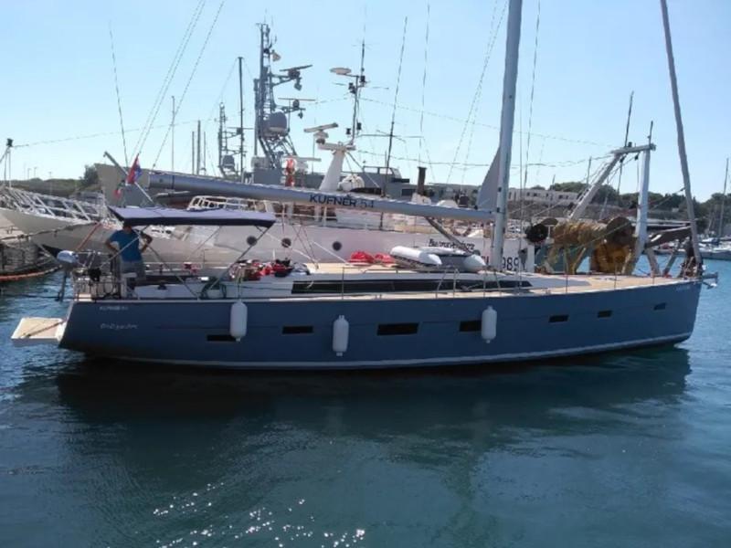 Book yachts online - sailboat - D&amp;D Kufner 54 - Hydra - rent