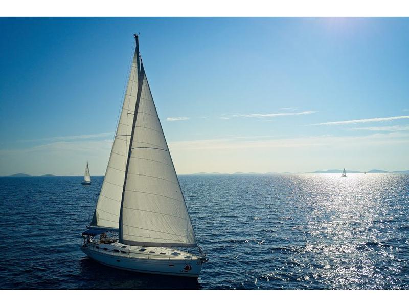 Book yachts online - sailboat - Bavaria 51 C - MH 22 - rent