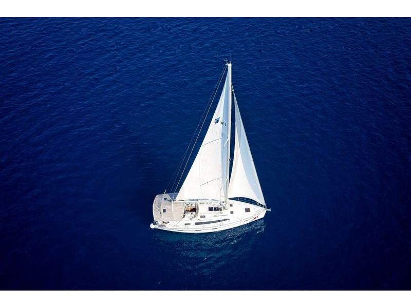 Book yachts online - sailboat - Bavaria Cruiser 41 - MH 61 - rent
