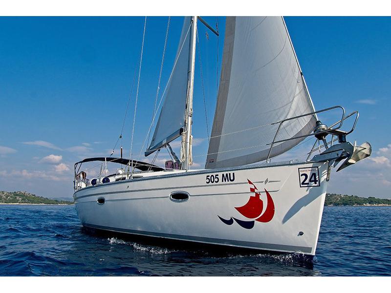 Book yachts online - sailboat - Bavaria 40 C - MH 24 - rent