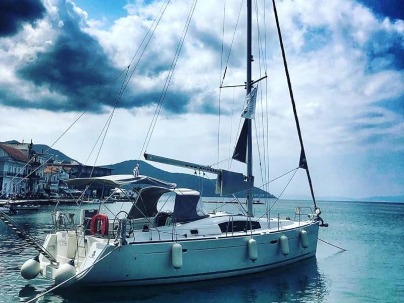 Book yachts online - sailboat - Oceanis 43 - Archangelos - rent