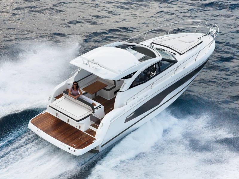 Book yachts online - motorboat - Leader 36 - PARTENOPE - rent