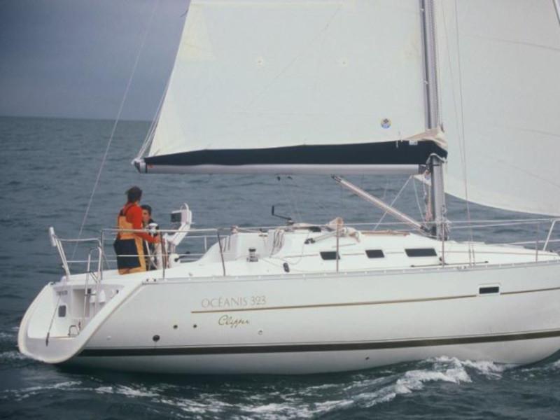 Book yachts online - sailboat - Oceanis 323 - Lily - rent